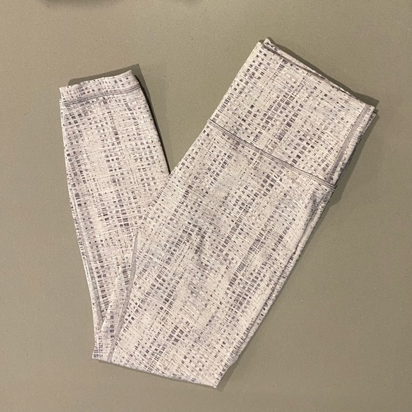 Lululemon Wunder Under Leggings - Picture 1 of 3